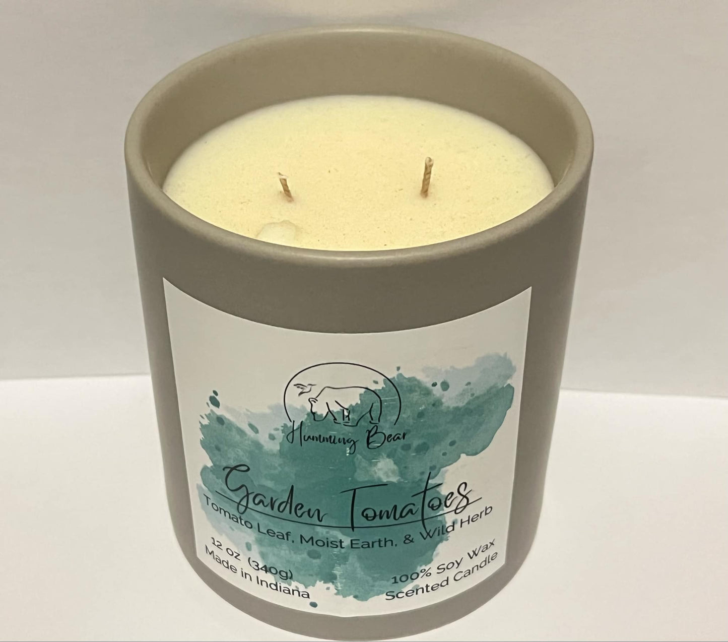 12 oz Garden Tomatoes Soy Candle | Tomato Leaf, Moist Earth, & Wild Herb